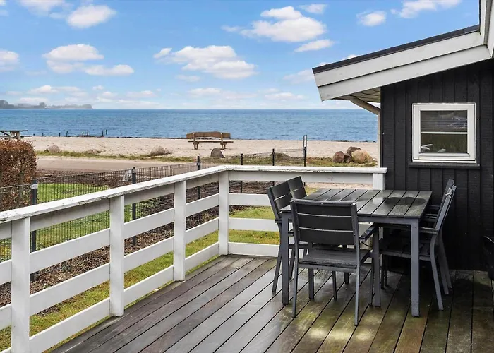 Sj283-bjert-buskvej-2 * Binderup Strand